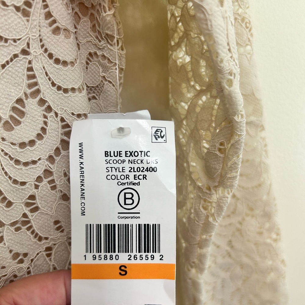 New Karen Kane Elegant Cream Lace Dress - Picture 7 of 7